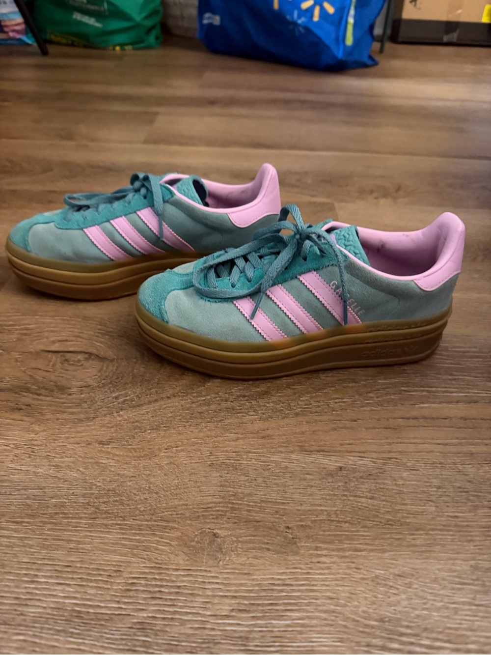 adidas Women's gazelle